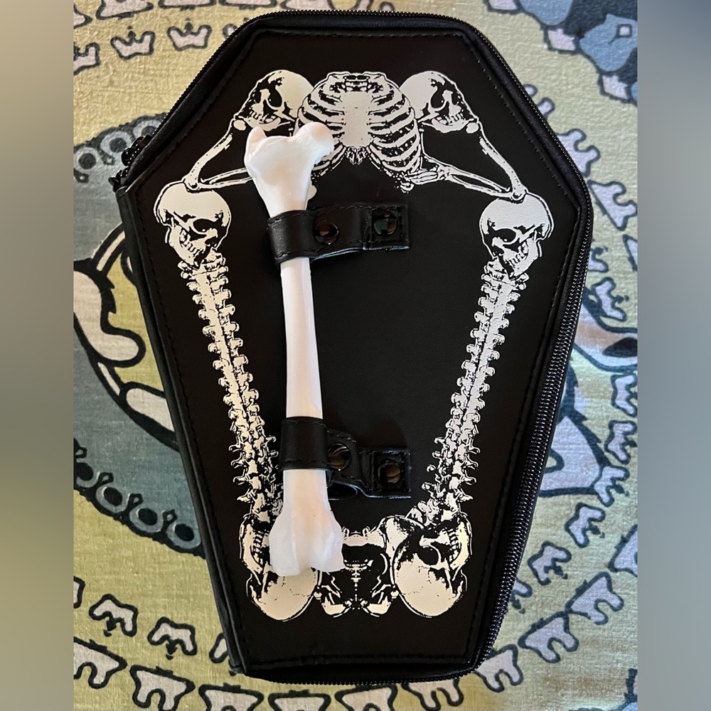 Kreepsville Printed Shoulder Bag Black white